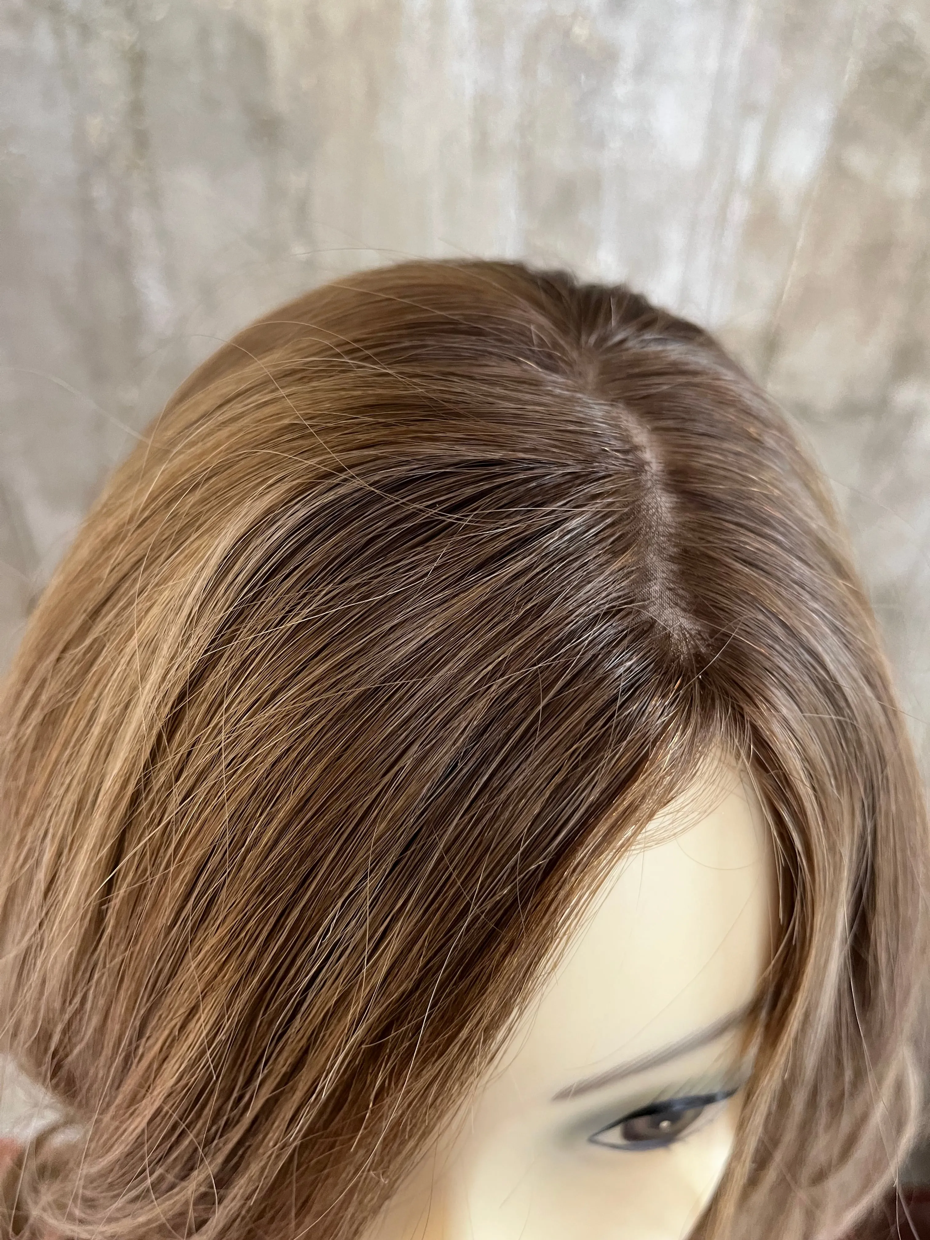 100% EUROPEAN PROCESSED HUMAN HAIR 18" ASHY BLOND WITH DARK ROOTS
