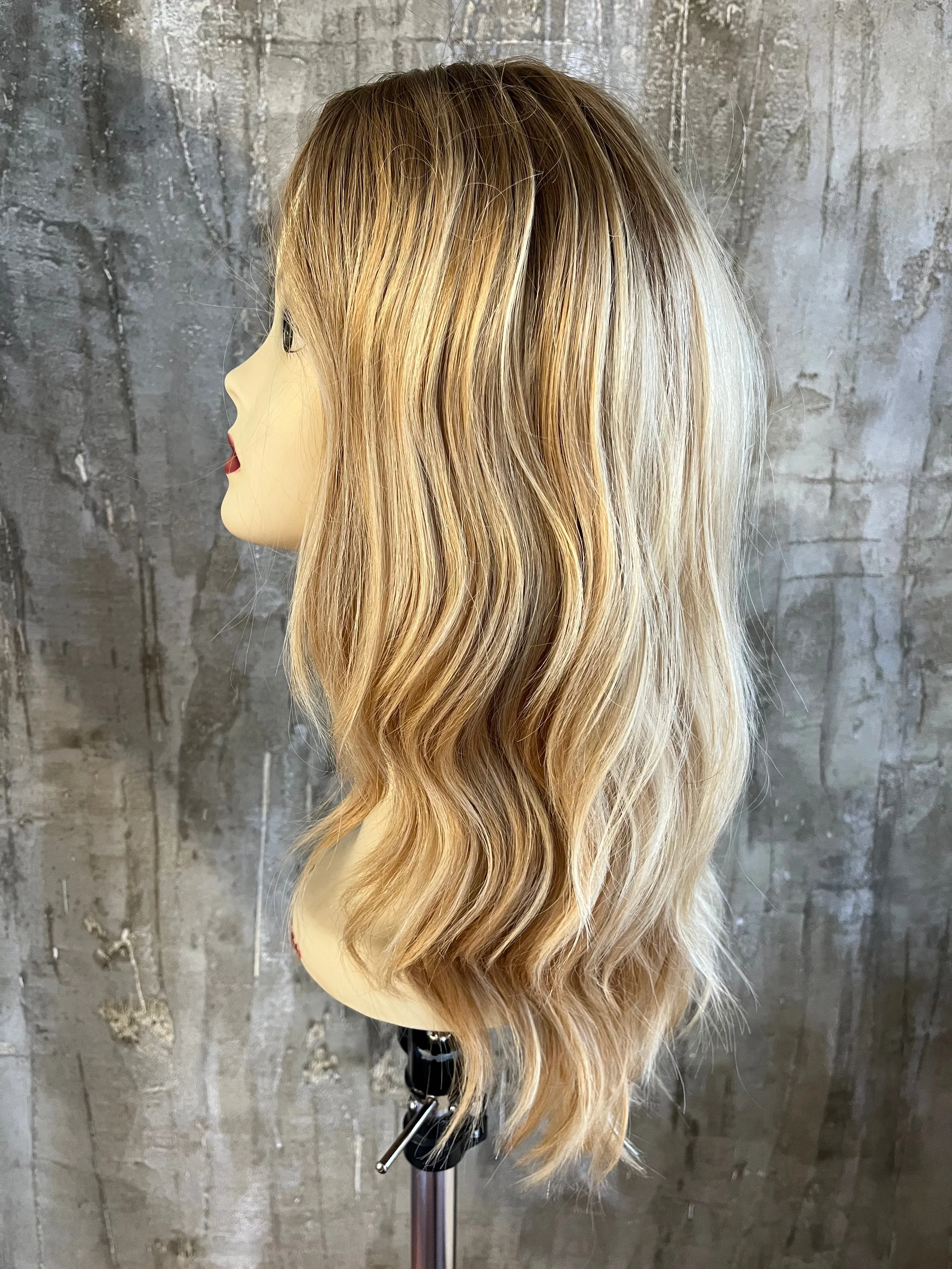 100% EUROPEAN VIRGIN HUMAN HAIR 24" STRAWBERRY BLOND WITH DARK ROOTS