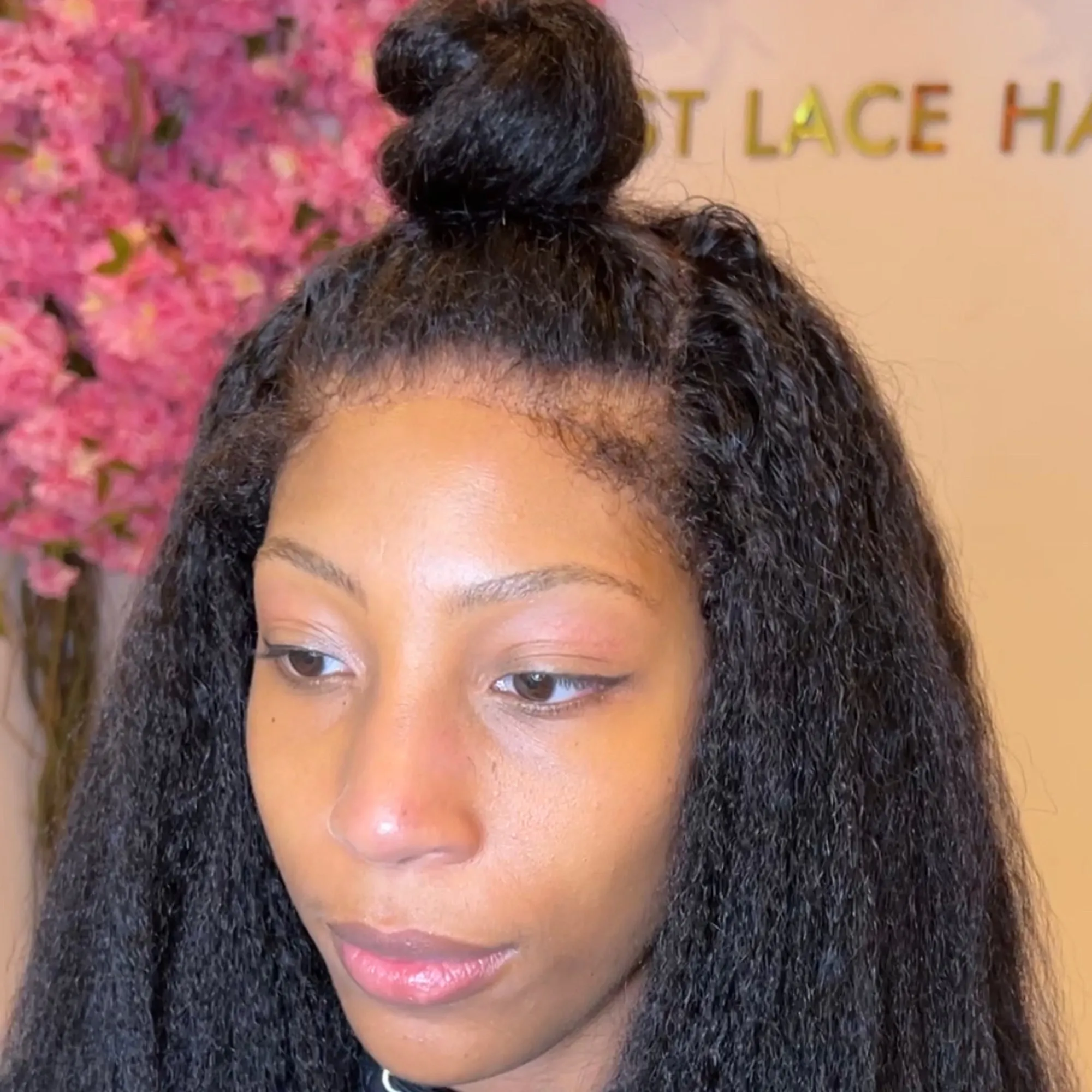 The HALIMA 20" inches - 4c Edges Kinky Straight Glueless HD Lace Front Wig Custom Cap